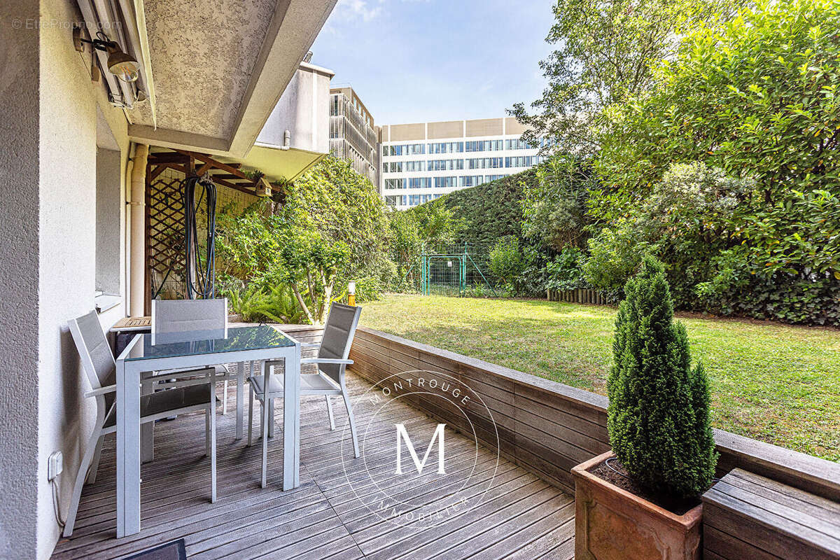 Appartement à MONTROUGE