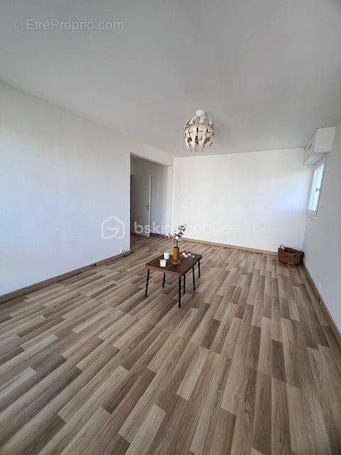 Appartement à EPINAY-SOUS-SENART
