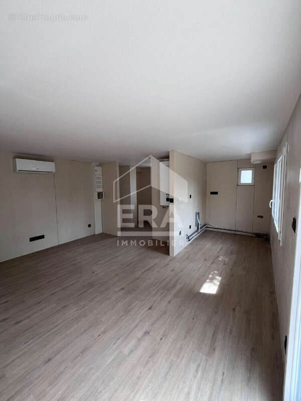 Appartement à ECOLE-VALENTIN