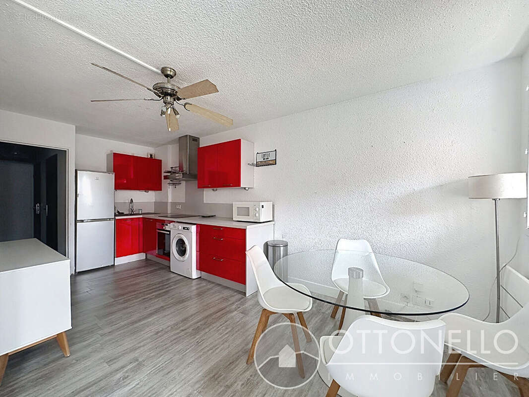 Appartement Fréjus 2/3 pièces 48.60 m2 avec parking, cave, piscine et terrains de tennis - photo 2
