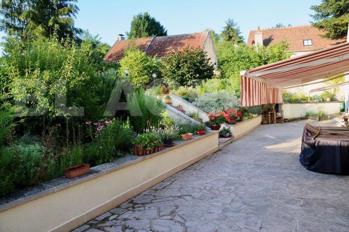 thumbnail_DB1_5369 - Maison à VEZELAY