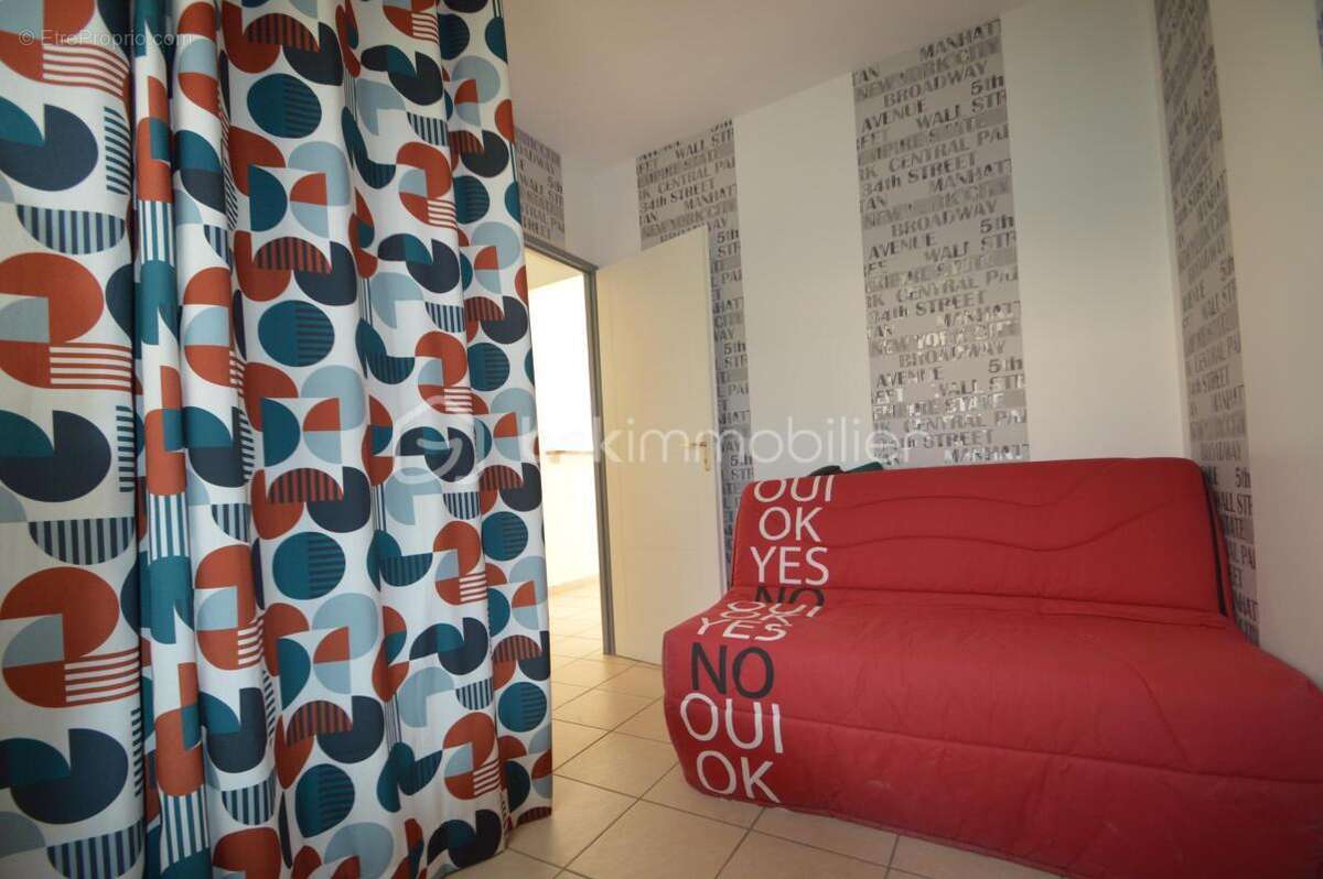 Maison à SAINT-LAURENT-DE-LA-SALANQUE