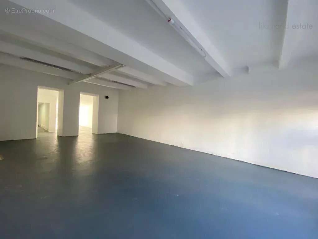 Cannes - place commandant maria - local commercial 115 m2 - photo 5