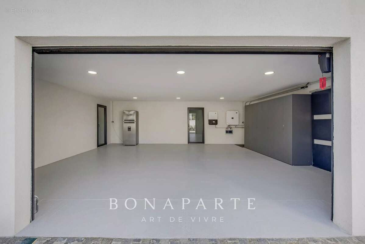 EXCLUSIVITÉ – Villa contemporaine de 330m² à très haute performance énergétique - photo 16