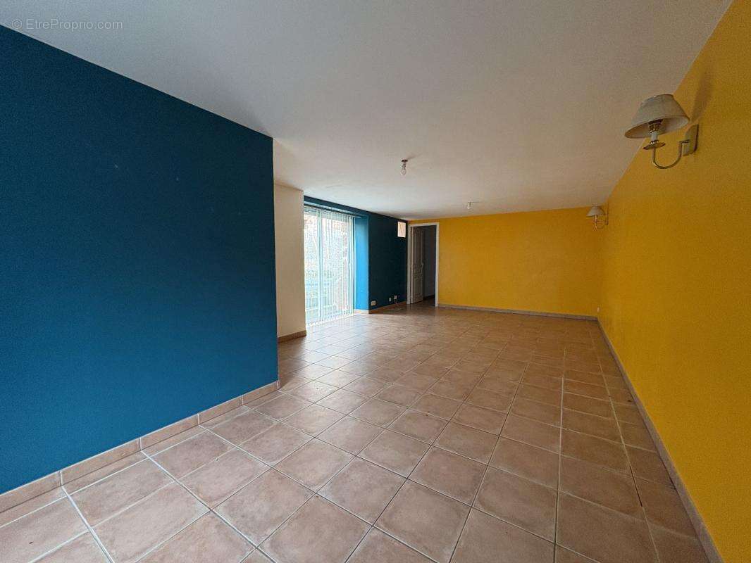 Maison à SAINT-AULAIRE