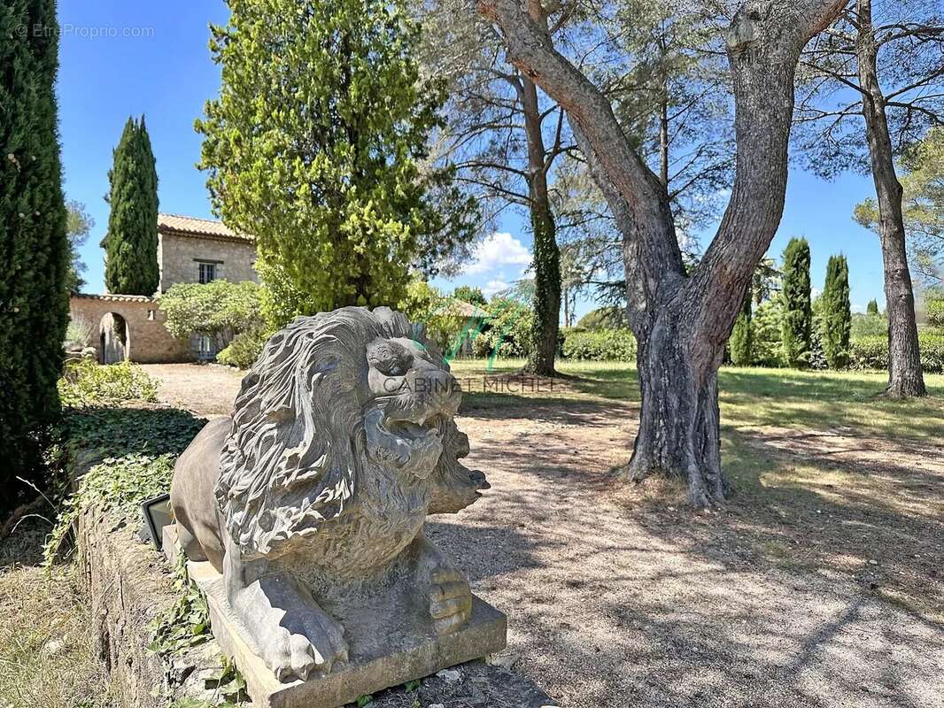 Maison à LE ROURET