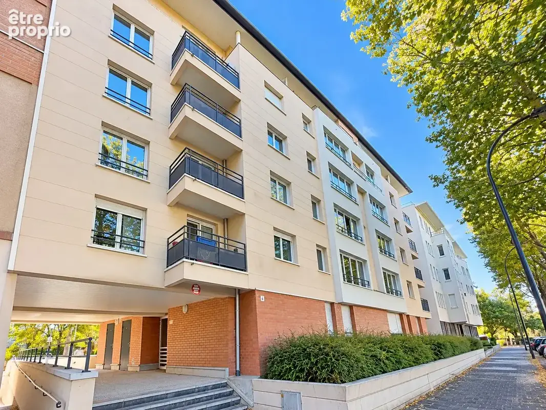 Appartement 1 pièce 29 m² à vendre à Guyancourt (78280) - photo 4