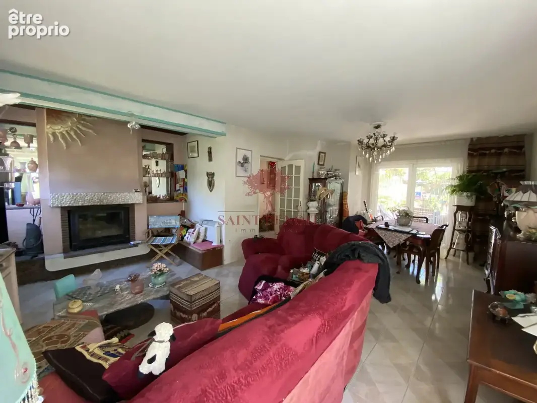 Saint-jean-de-vedas . villa de plain pied de type t5 de 168m2 avec deux garages et jardin arbore. de 2287 - photo 6