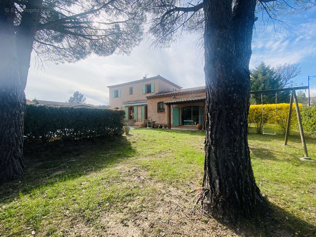 Maison à SAINT-PANTALEON