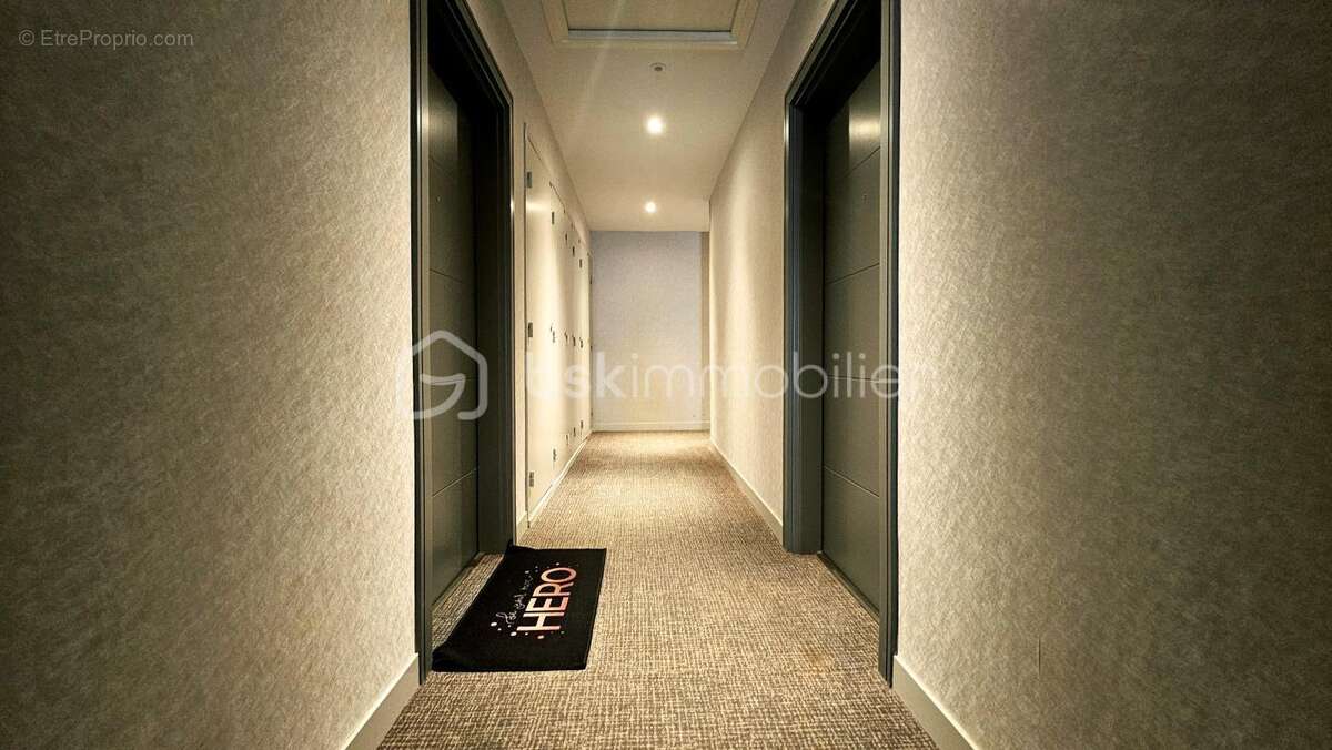 SOUSTONS – Appartement T2 récent avec terrasse et double parking en sous-sol - photo 10