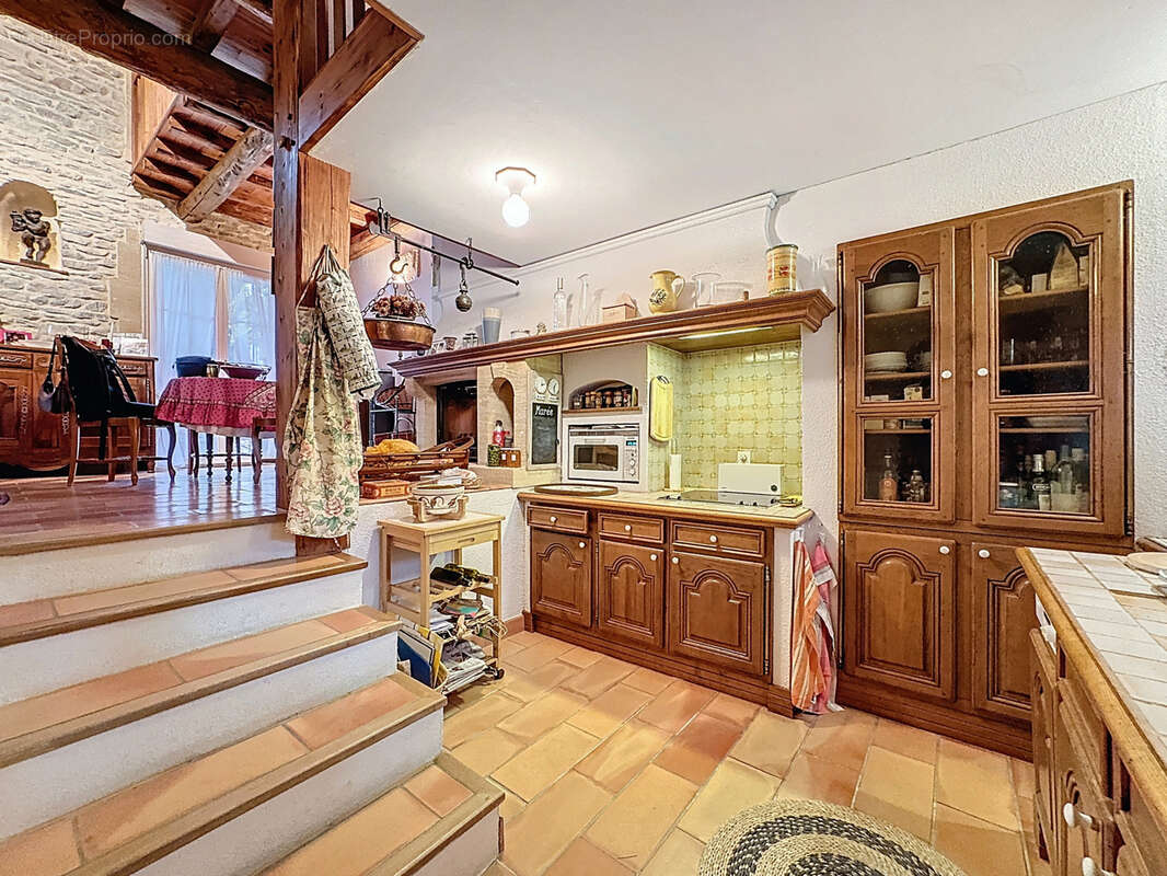 Maison à GALLARGUES-LE-MONTUEUX