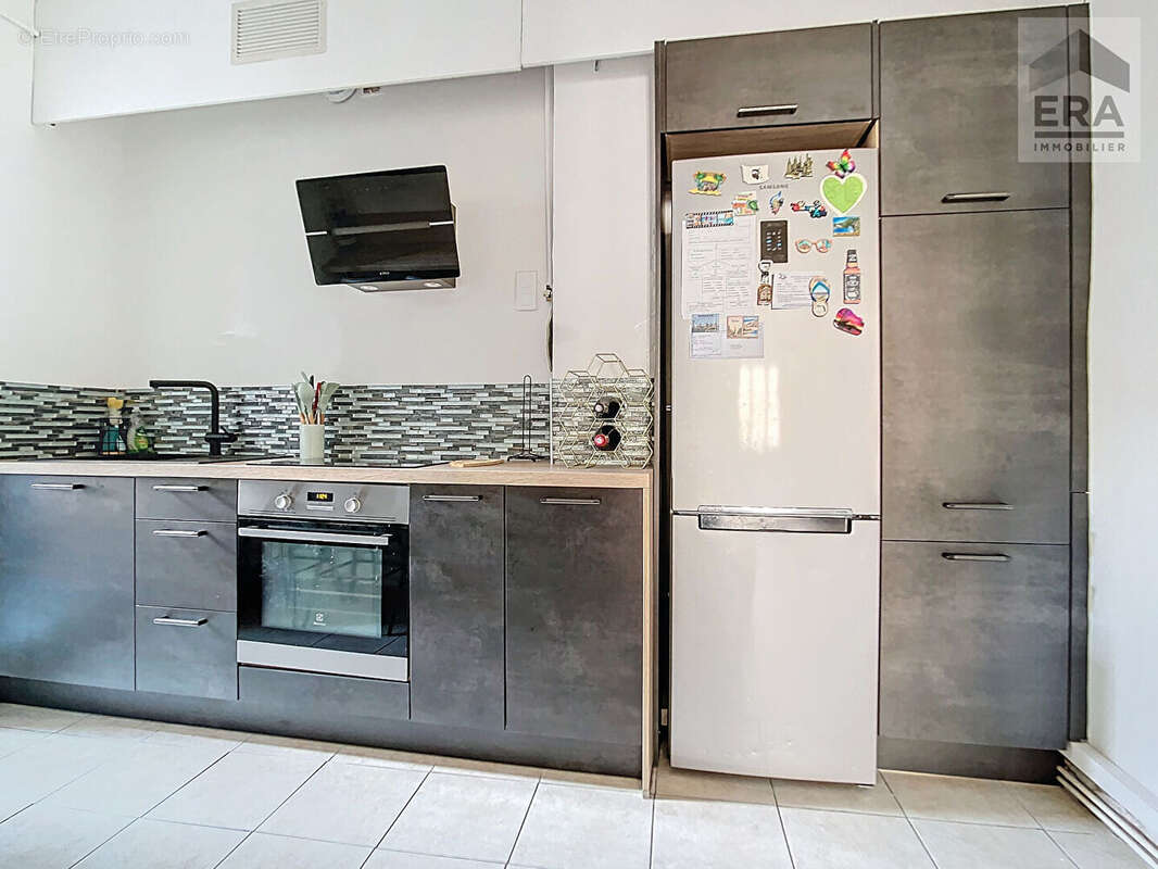 Appartement à MARSEILLE-7E