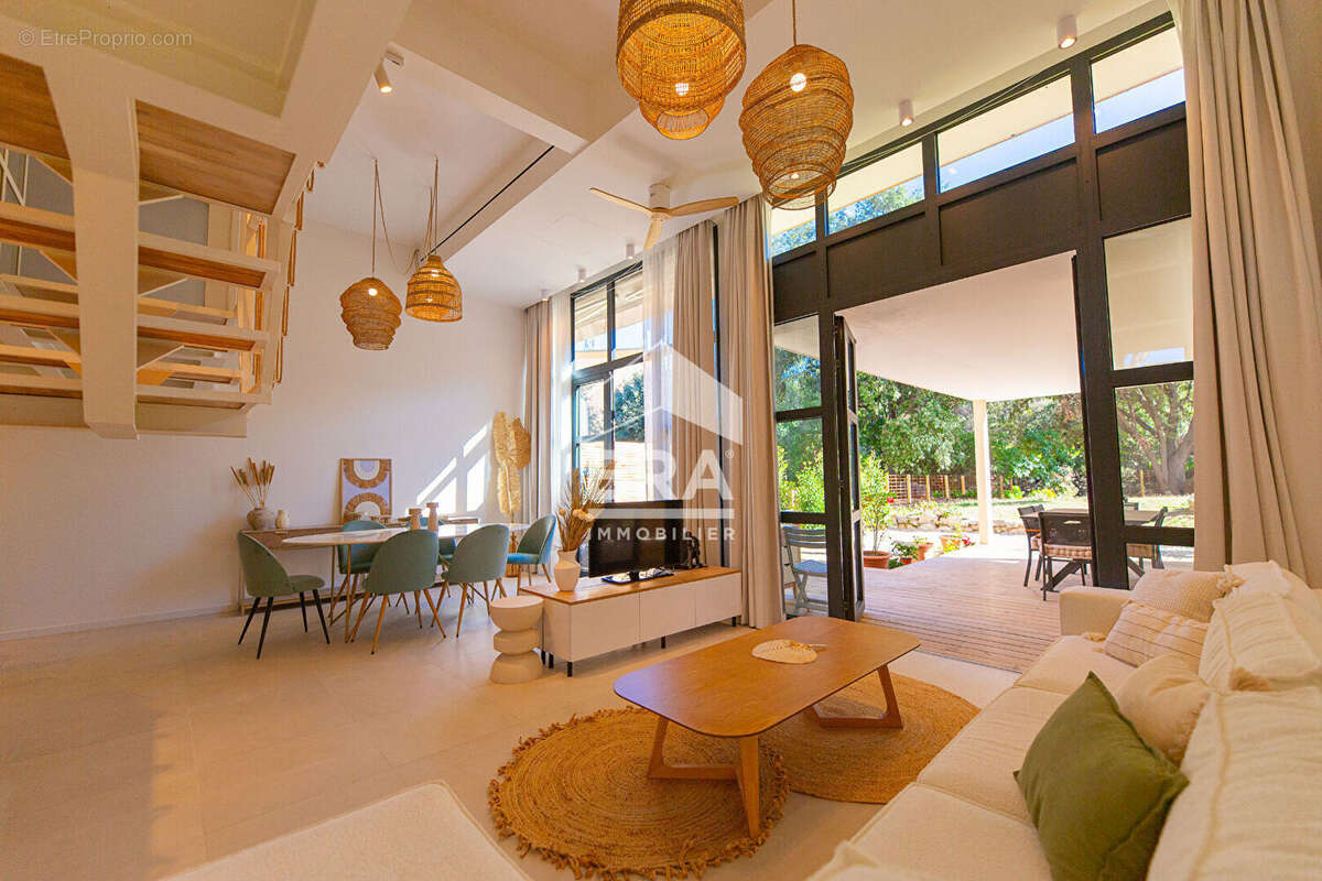 Appartement à PEYMEINADE