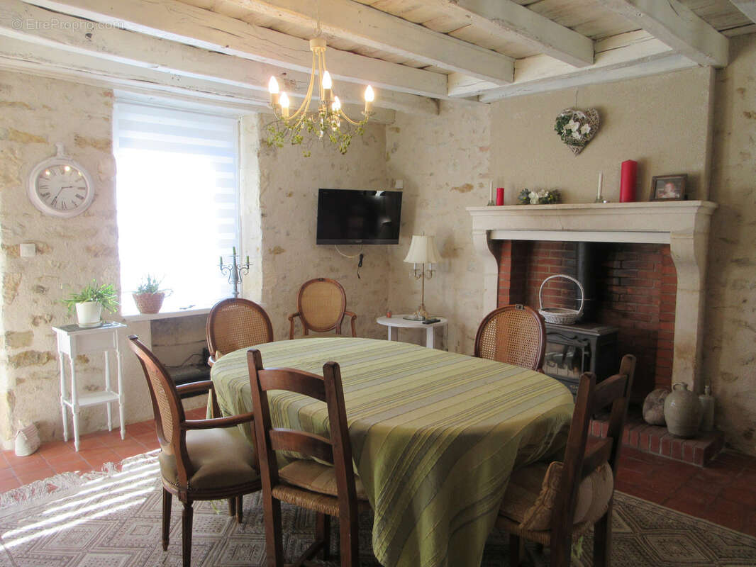 Maison à SACIERGES-SAINT-MARTIN