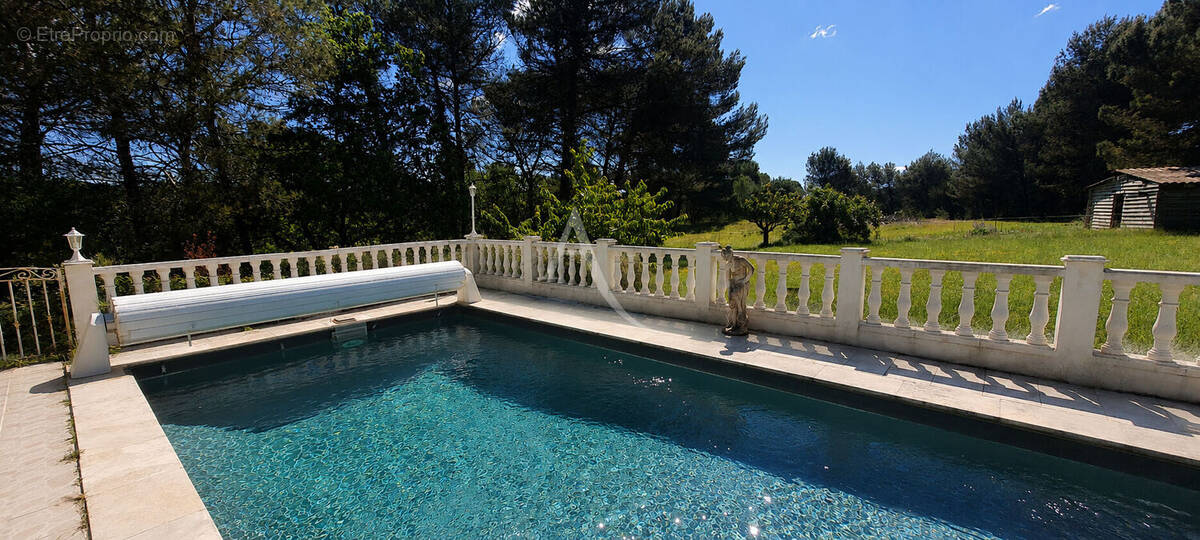 Maison à PIERREVERT