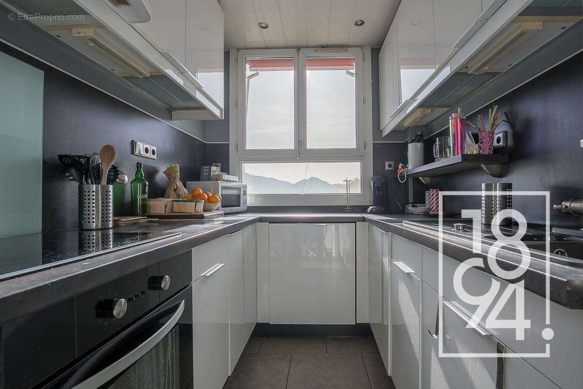Appartement à MARSEILLE-11E