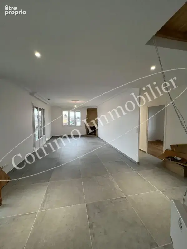 Appartement Vaulx En Velin village 5 pièces 116 m²+jardin - photo 6