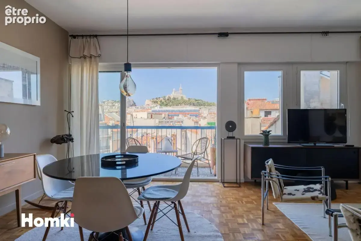 Appartement T3 de 98 m² à Marseille 13006, Rue de Village - photo 3