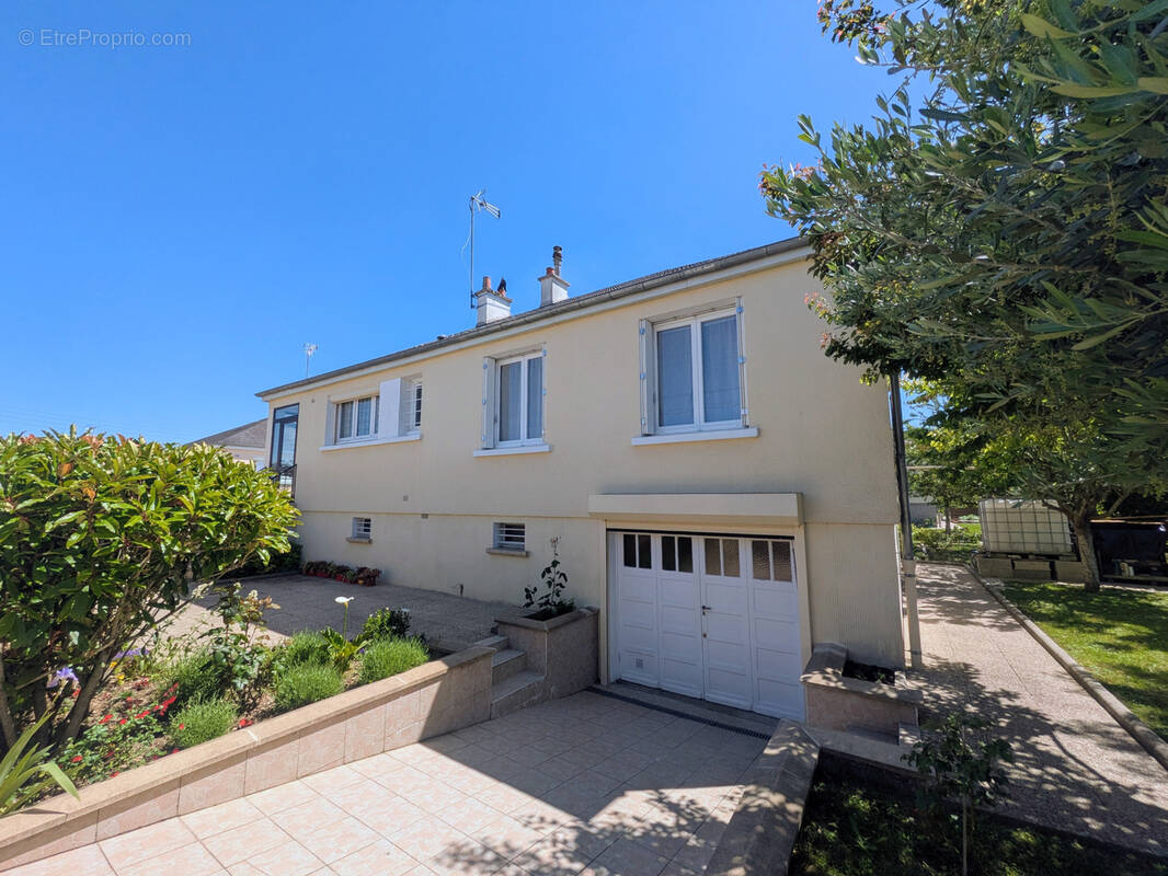 Maison à VILLEMANDEUR