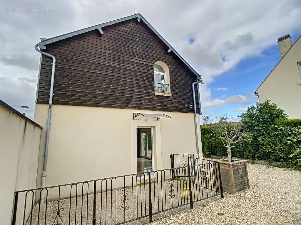 Maison à CAUDEBEC-LES-ELBEUF