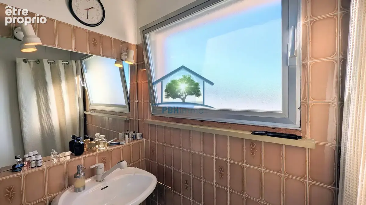 OSTWALD (67) - Appartement T3 de 72 m² au 3ème et dernier étage avec ascenseur et terrasse - photo 22