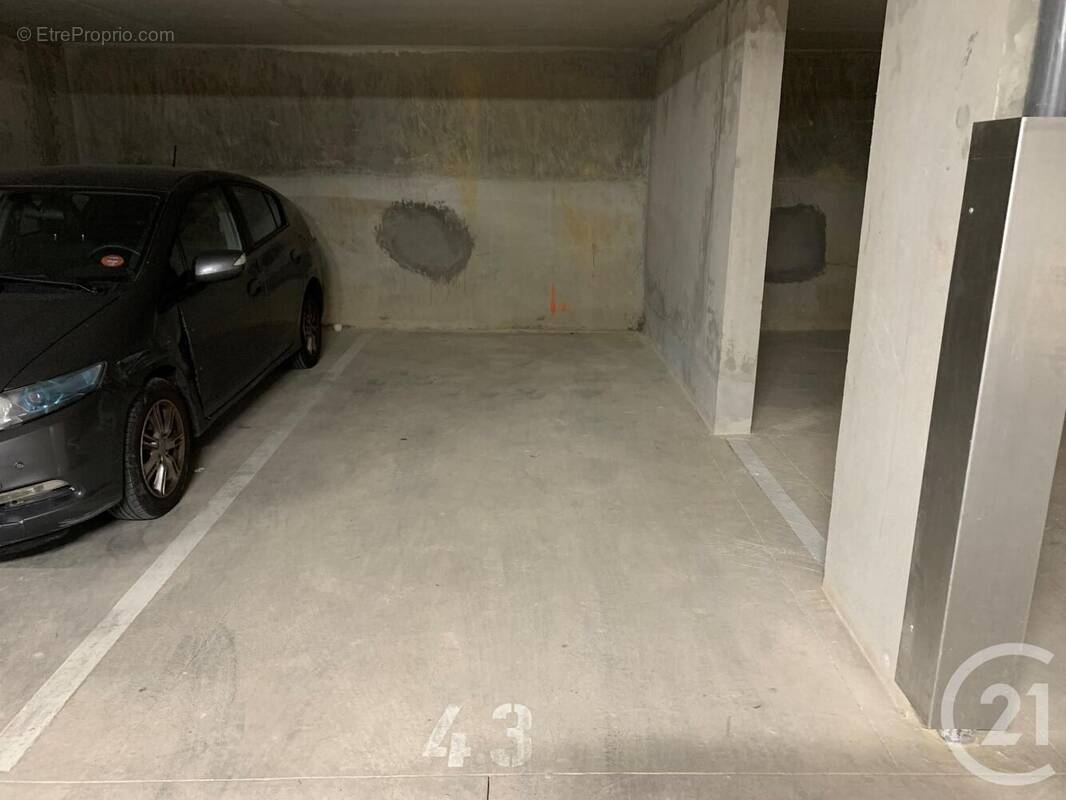 Photo 1 - Parking à MONTPELLIER