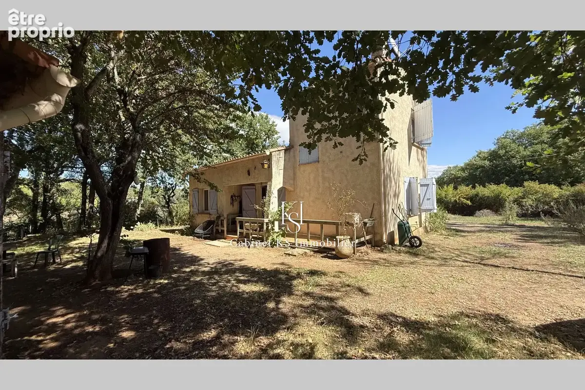 Maison 5 pièces 115 m² à vendre à Saint-Maximin-La-Sainte-Baume (83470) - photo 3