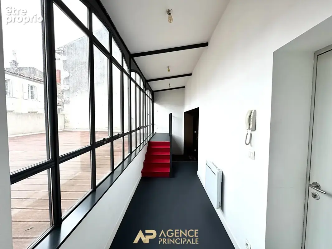Appartement - Type 3 - 69m2 - Terrasse de 40m2 - La Rochelle Centre ville - photo 7