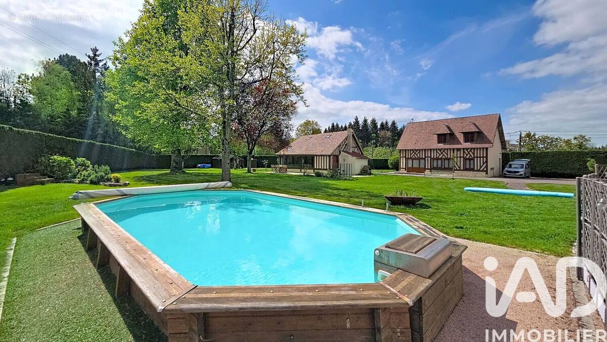 Photo 1 - Maison à SAINT-HYMER