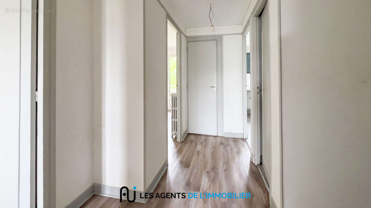 Appartement à NANTERRE