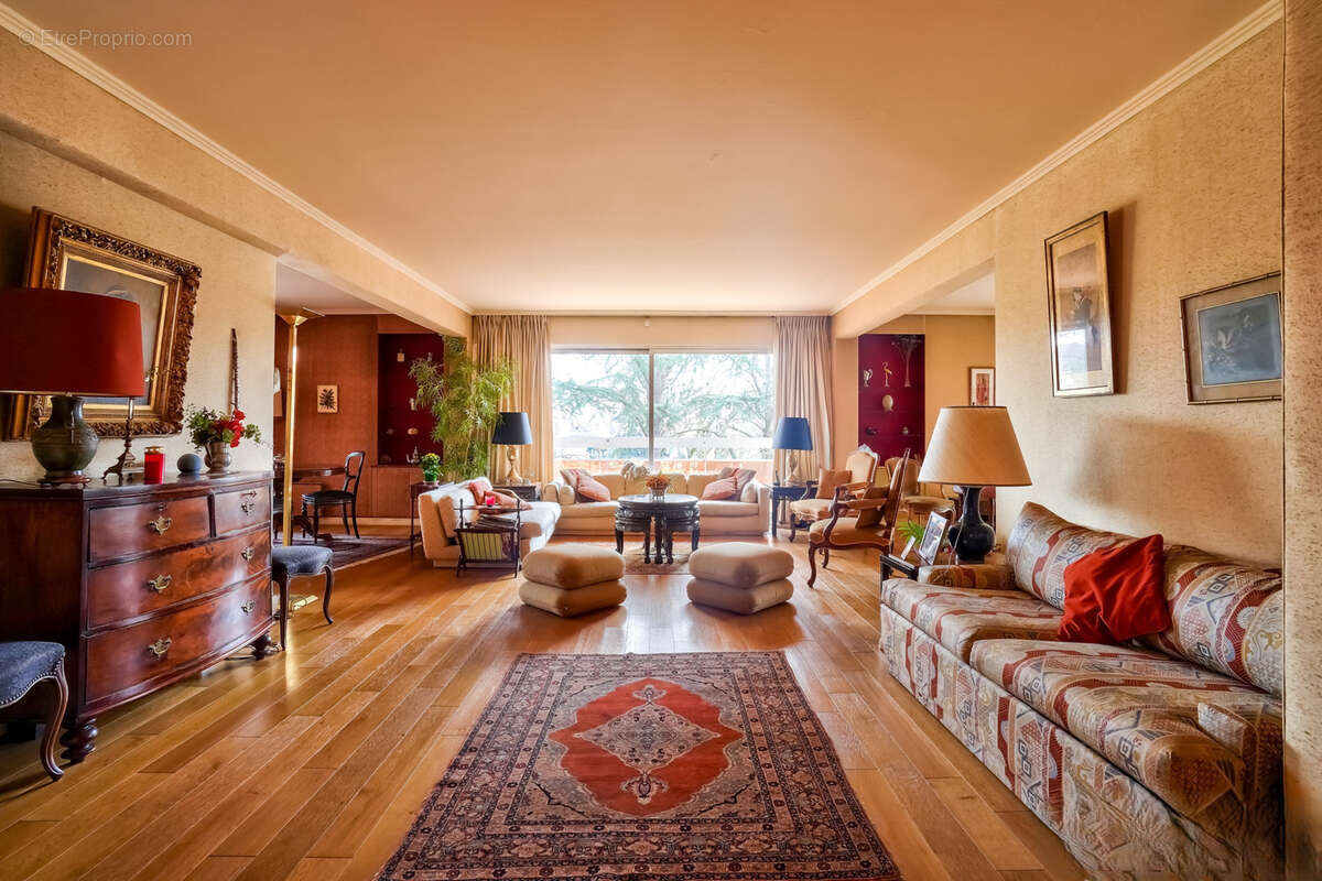 Appartement à LE VESINET