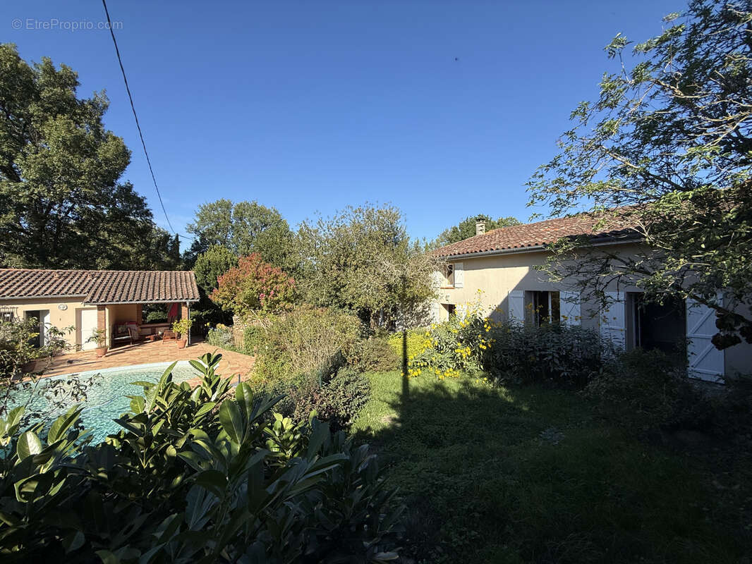 Maison à MONDONVILLE