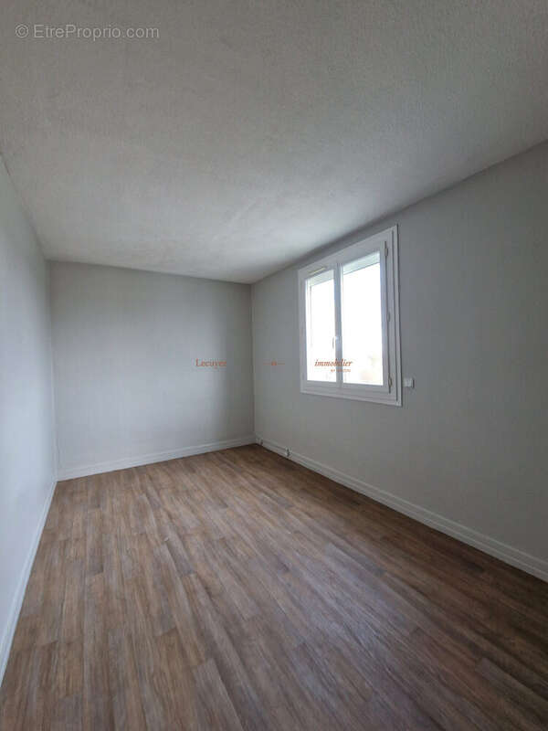 Appartement 72 m² à Reze  - photo 8