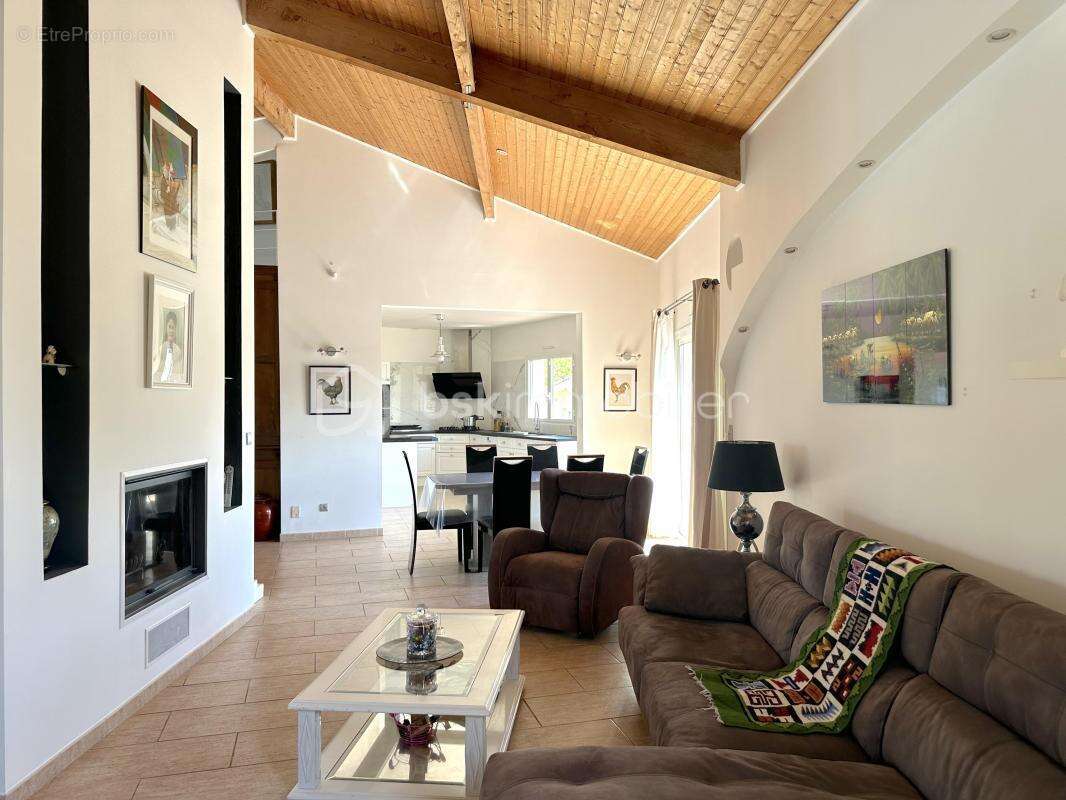 Villa d'architecte - 7 pièces 254M2 - photo 5