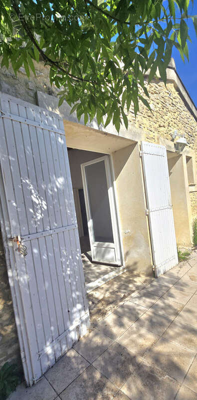 Maison à L'ISLE-SUR-LA-SORGUE