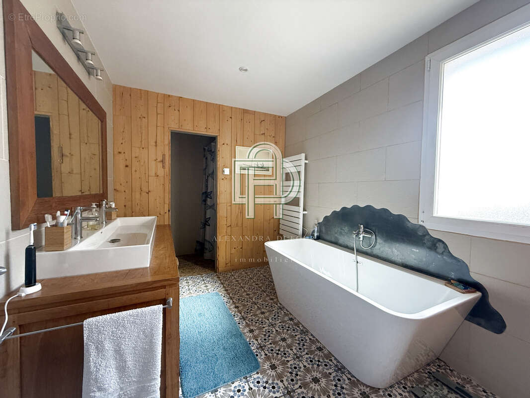 Maison à GRUISSAN