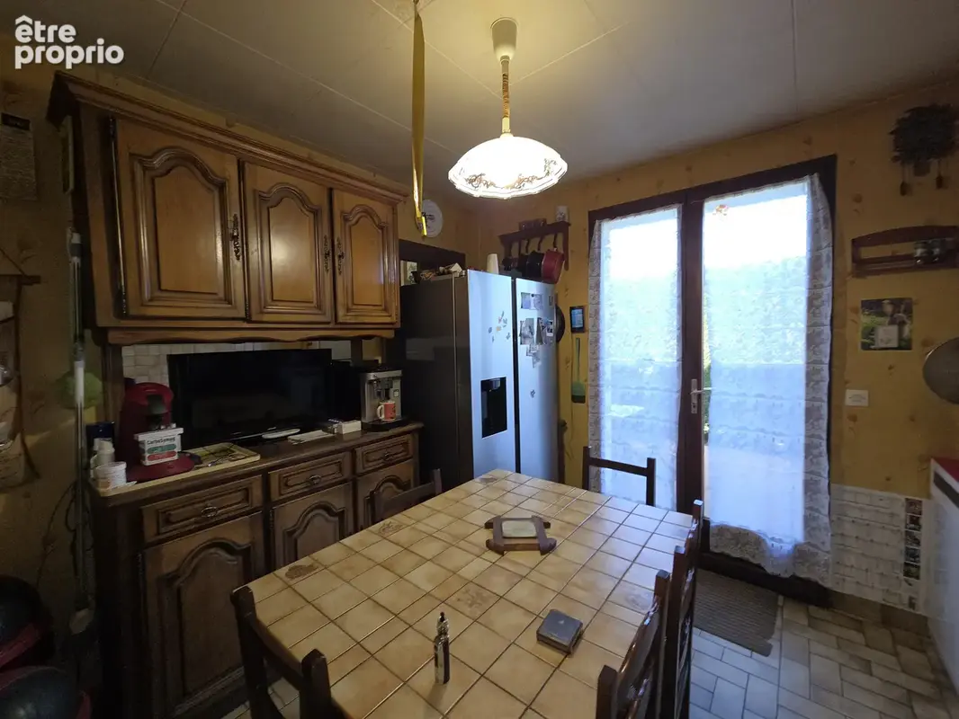 Appartement 5 pièces 132 m² à vendre à Saint-Priest-La-Feuille (23300) - photo 4