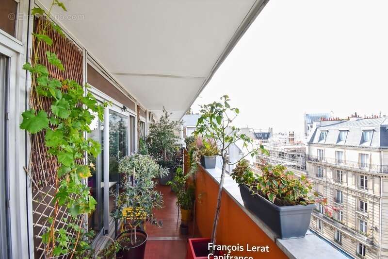 Appartement à PARIS-9E