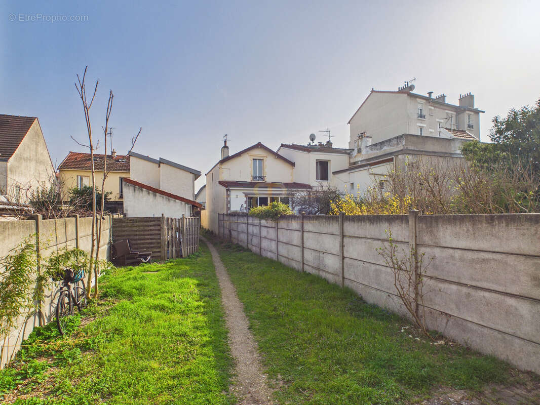 Appartement à COLOMBES