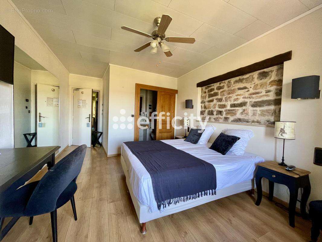 Locaux/Biens immobiliers - photo 10