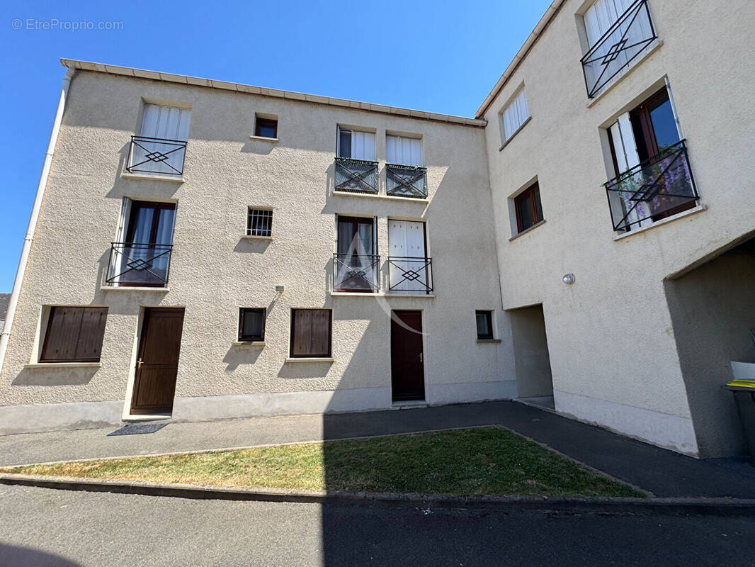 Appartement à OZOIR-LA-FERRIERE
