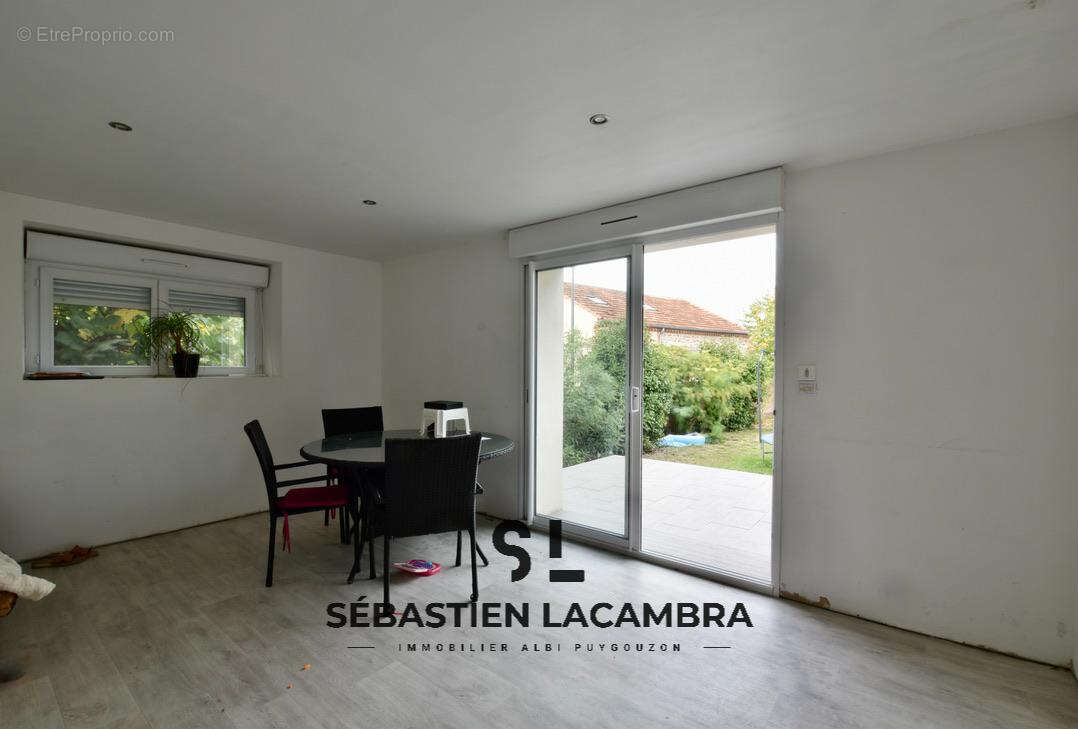 Maison à SAINT-JUERY