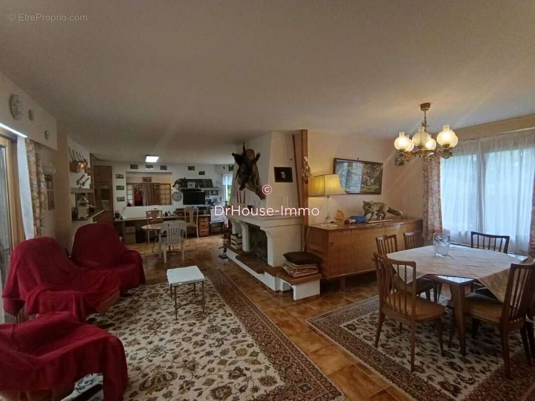 Maison à VAUX-SUR-SEINE