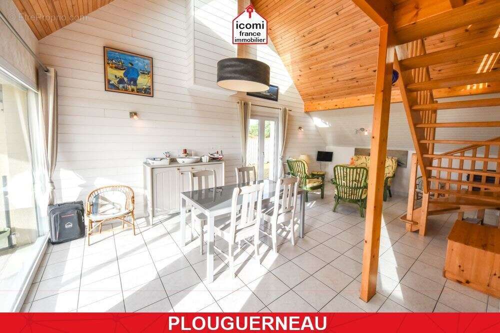 Maison à PLOUGUERNEAU