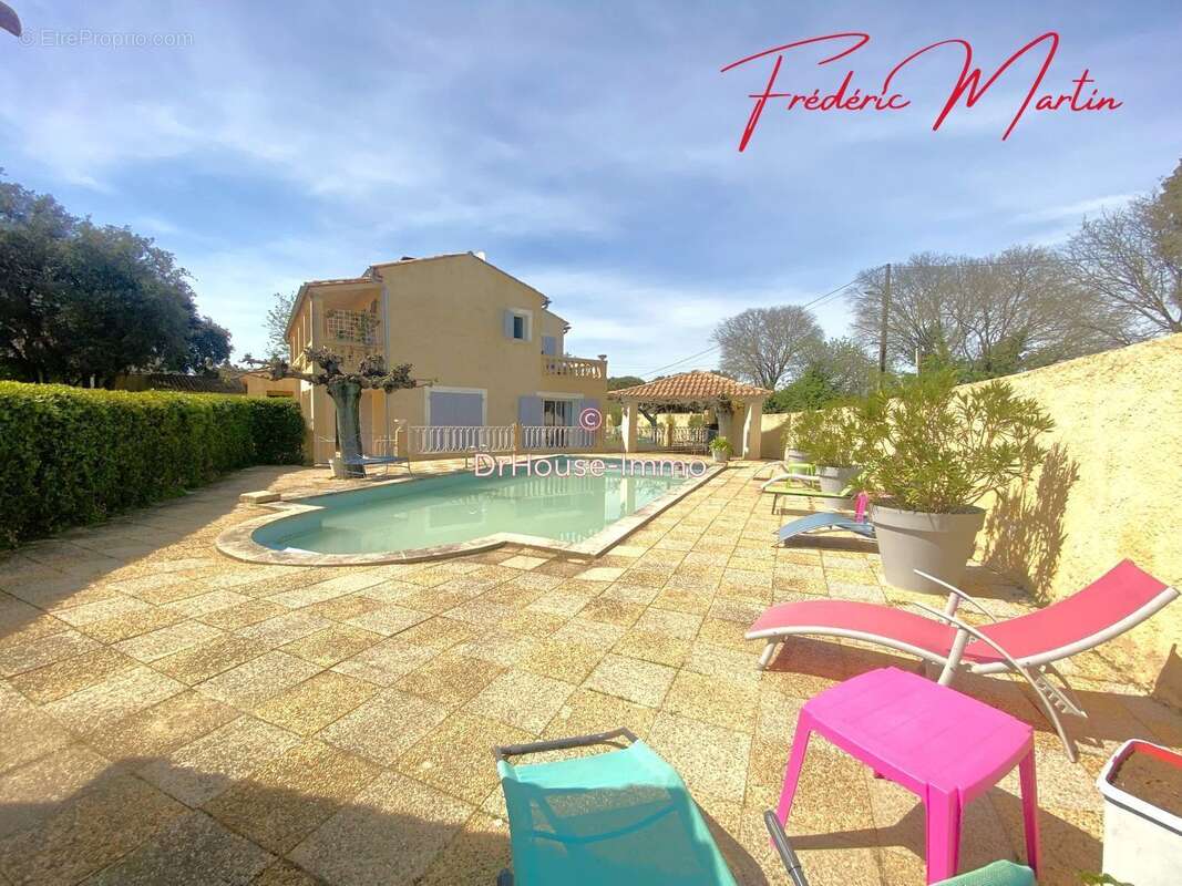 Maison 300 m² à Uzes  - photo 14