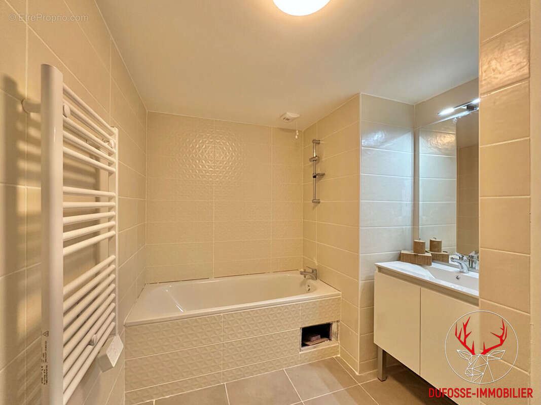 Appartement à SIX-FOURS-LES-PLAGES