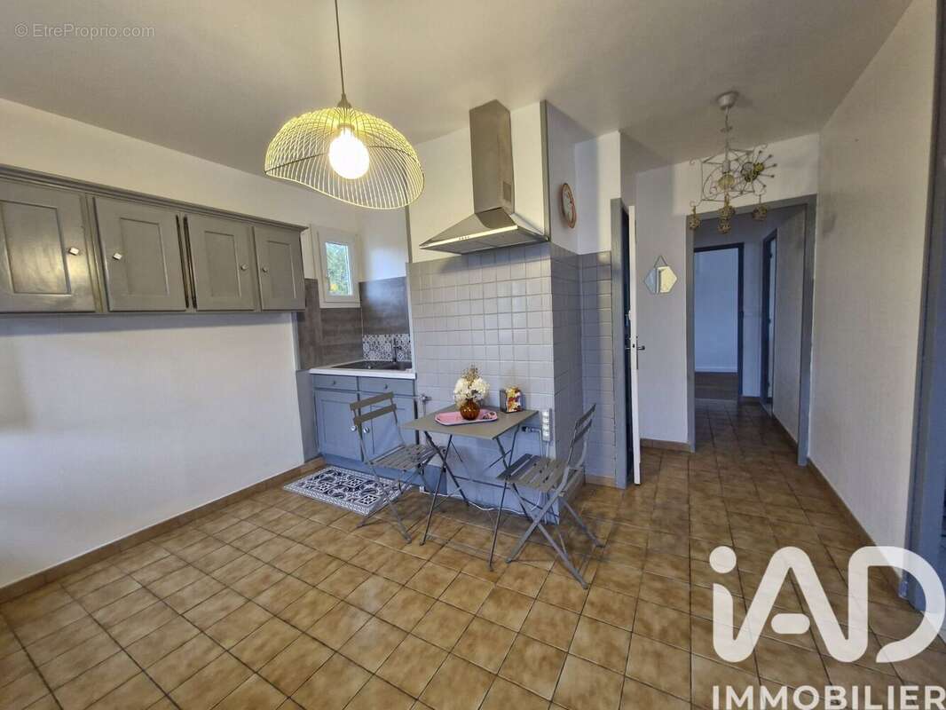 Photo 8 - Maison à LA RIVIERE-DE-CORPS