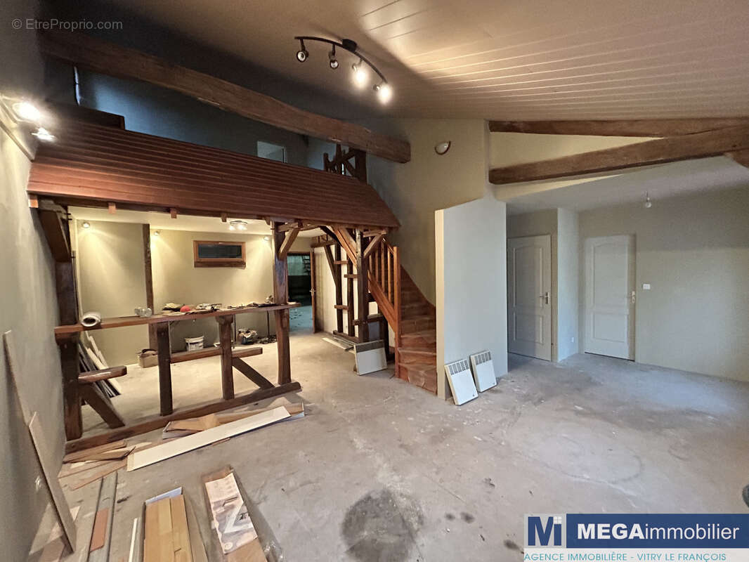 Autre à VITRY-LE-FRANCOIS