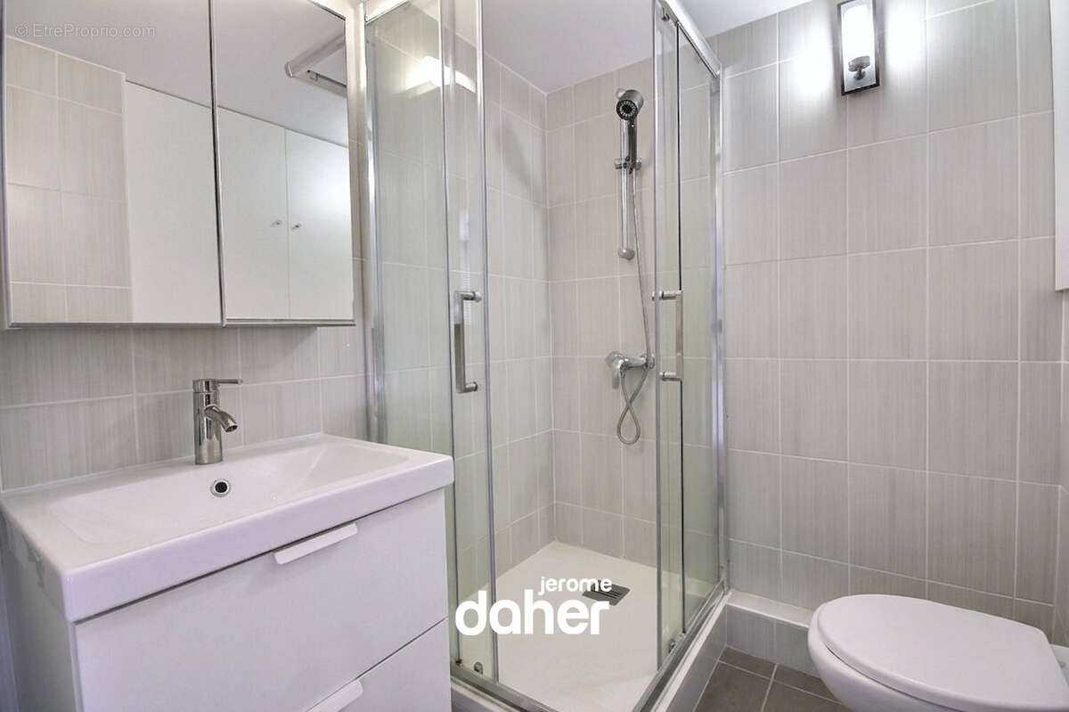 Appartement à MARSEILLE-6E