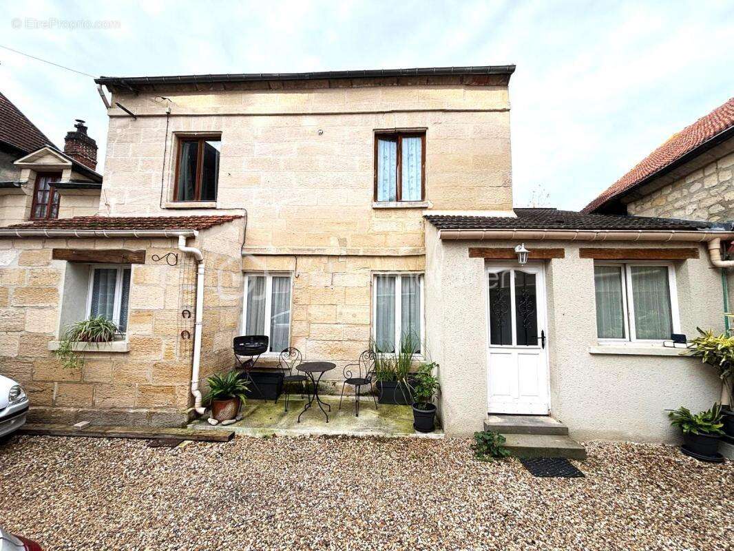 Maison à MONTATAIRE